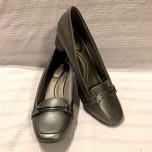 Life Stride Evette gray size 9.5